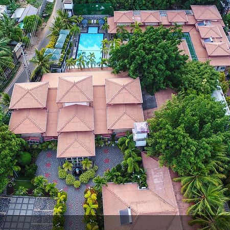 טרינקומאלה Jkab Park Hotel מראה חיצוני תמונה