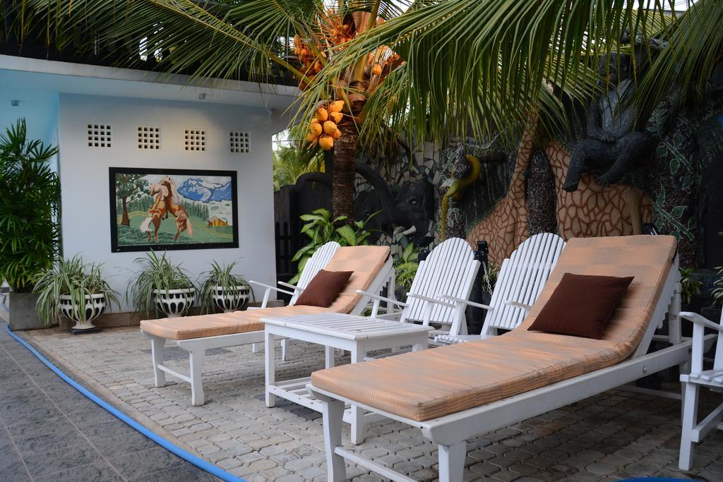 טרינקומאלה Jkab Park Hotel מראה חיצוני תמונה