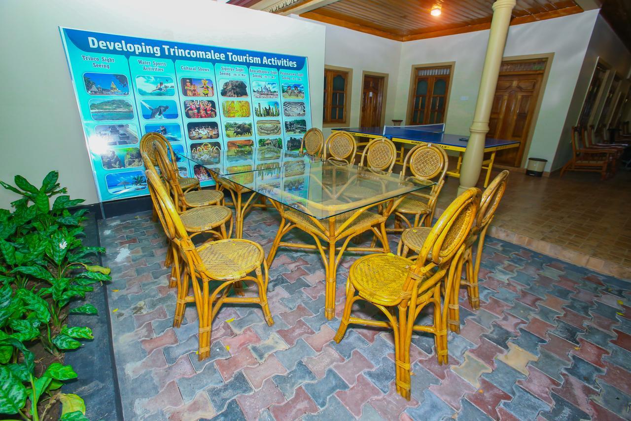טרינקומאלה Jkab Park Hotel מראה חיצוני תמונה
