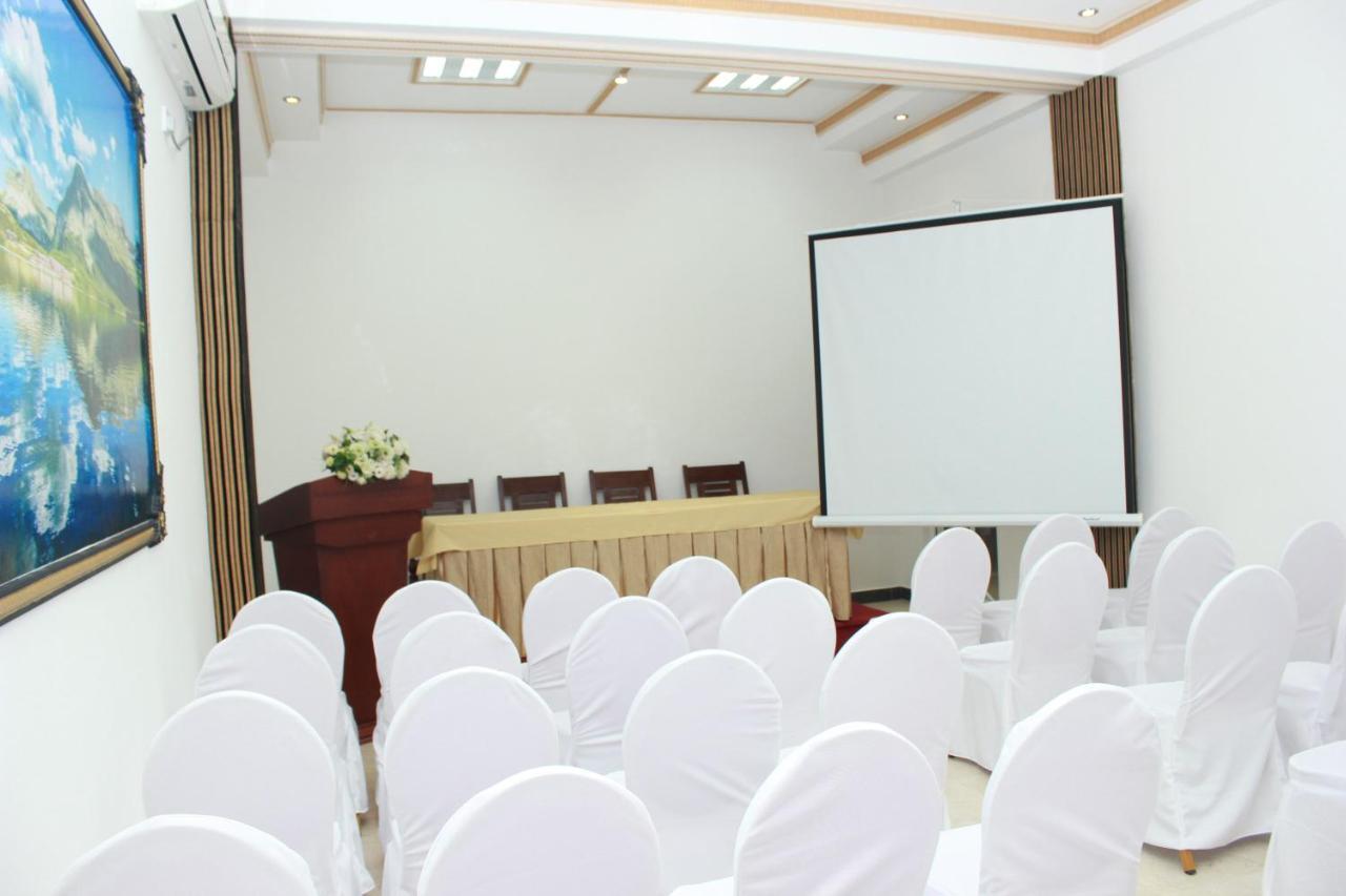 טרינקומאלה Jkab Park Hotel מראה חיצוני תמונה